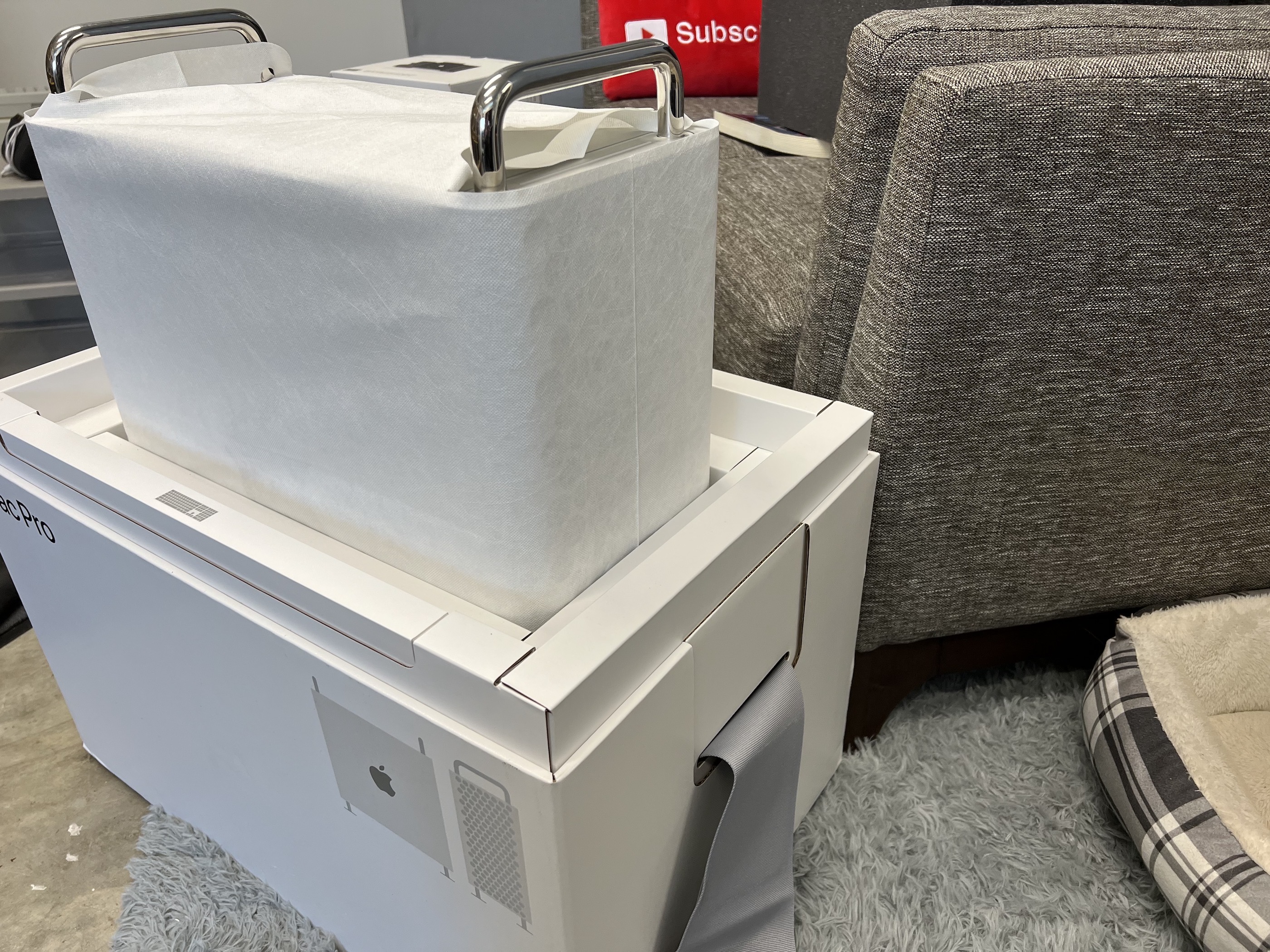 Mac Pro box